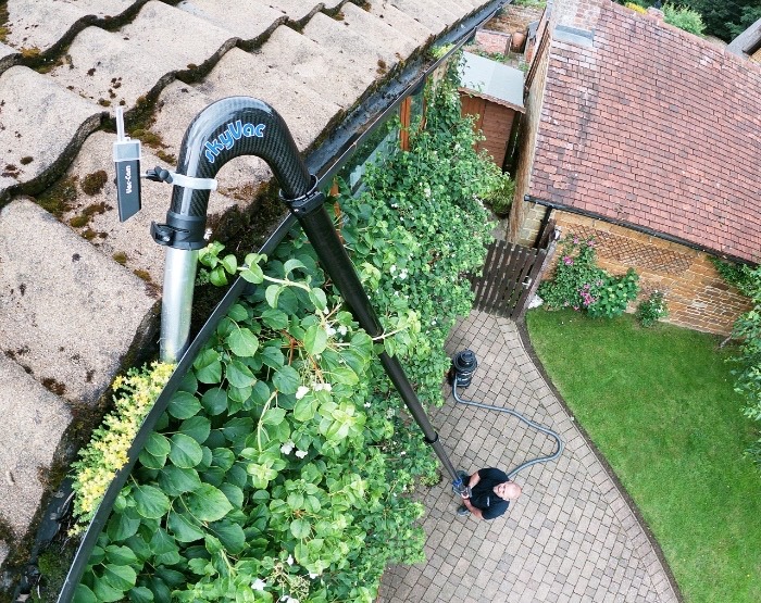 Roof vs. Gutter Cleaning: What Should You Prioritize and When?