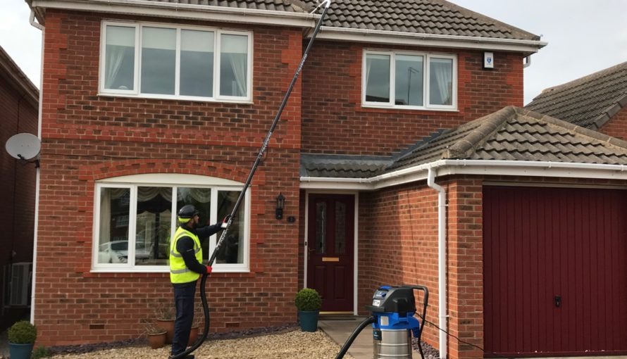 double-storey roof gutter cleaning Melbourne
